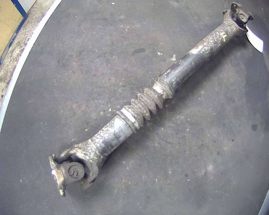Mellomaksel fremre til Toyota Hilux 2006-2011 (TOYOTA Hi-Lux V,-08, 3.0 D-4D|)