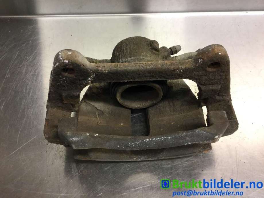 Bremsecaliper høyre foran til VW Passat 2015-2019 (Fase 1) (B8) (B8) (VOLKSWAGEN|8V0 615 124 D|)