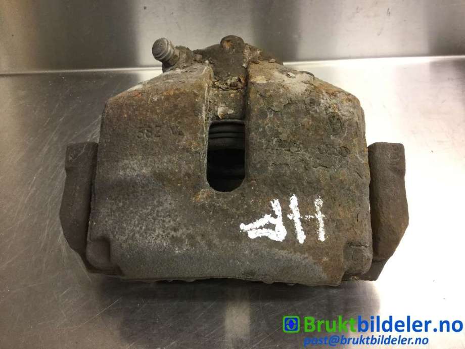 Bremsecaliper høyre foran til VW Scirocco, 2008-2013  (VOLKSWAGEN|1K0 615 124 E)