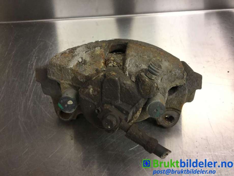 Bremsecaliper høyre foran til VW Scirocco 2008-2013 (VOLKSWAGEN|1K0 615 124 E|)