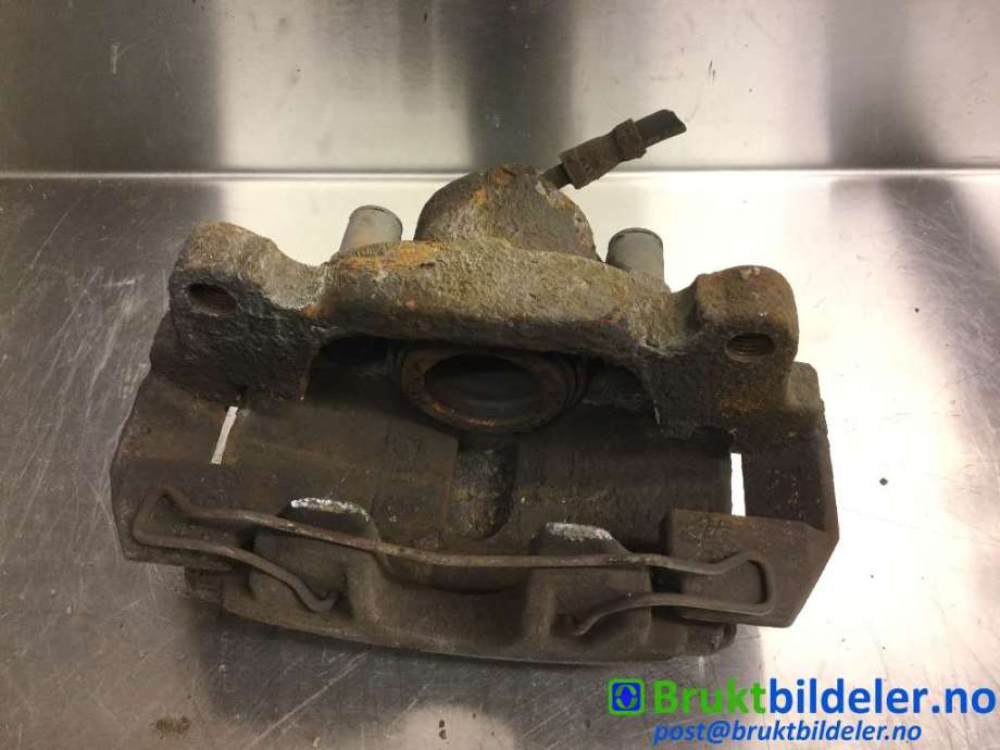 Bremsecaliper høyre foran til VW Scirocco 2008-2013 (VOLKSWAGEN|1K0 615 124 E|)