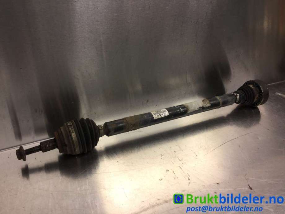 Drivaksel høyre foran til VW Scirocco, 2008-2013  (VOLKSWAGEN|1K0 407 272 ML)