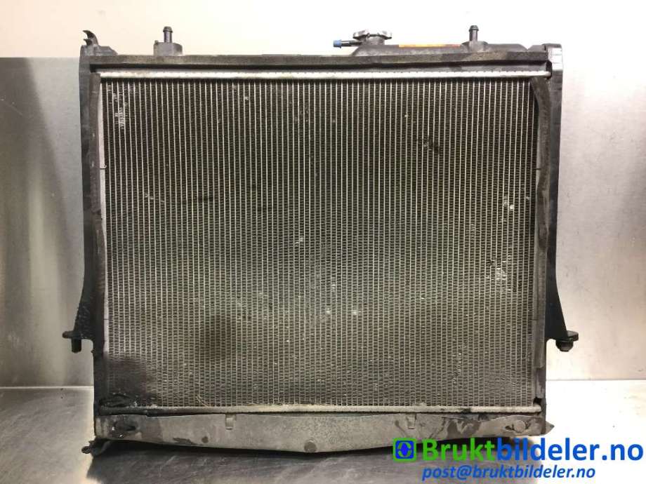 Radiator (automat gir) til Isuzu D-Max 2012-2017 (Type II, Fase 1)  (ISUZU|8981929181|)