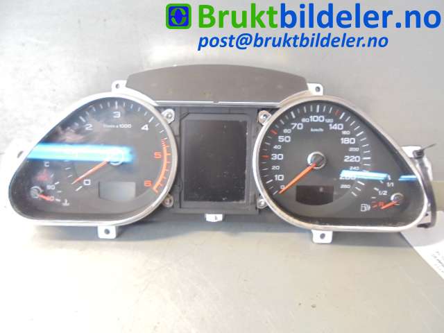 Instrumentpanel til Audi A6, 2008-2011 (Type III, Fase 2) (C6) (C6) (AUDI|4F0 920 933 L)