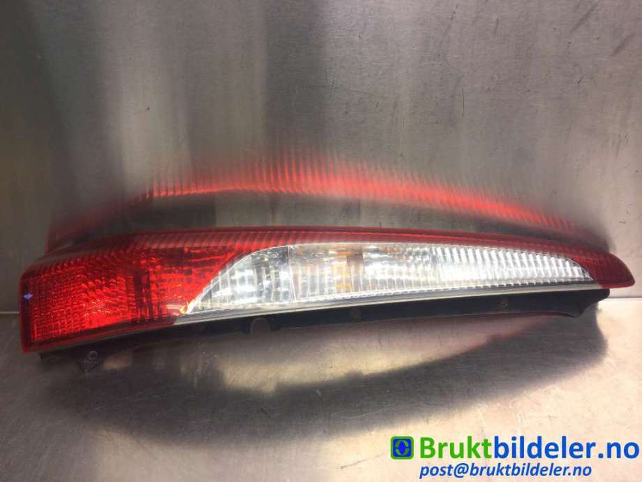 Baklykt venstre til Mitsubishi Lancer, 2003-2007  (MITSUBISHI|)