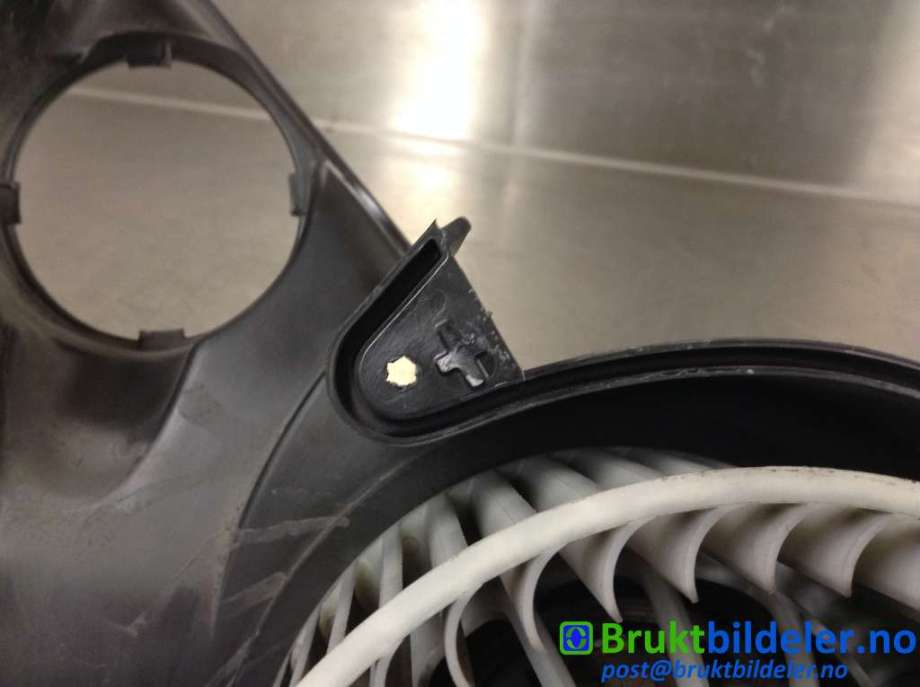 Aircondition diverse til Volvo XC60 2008-2013 (Type I, Fase 1) (VOLVO|6G9N-18D413-AA|)