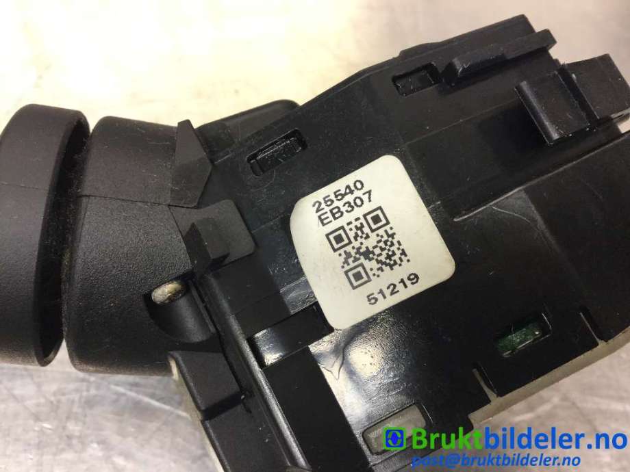 Bryter blink til Nissan Navara 2005-2010 (Fase 1) (D40) (D40) (NISSAN||25540 EB307)