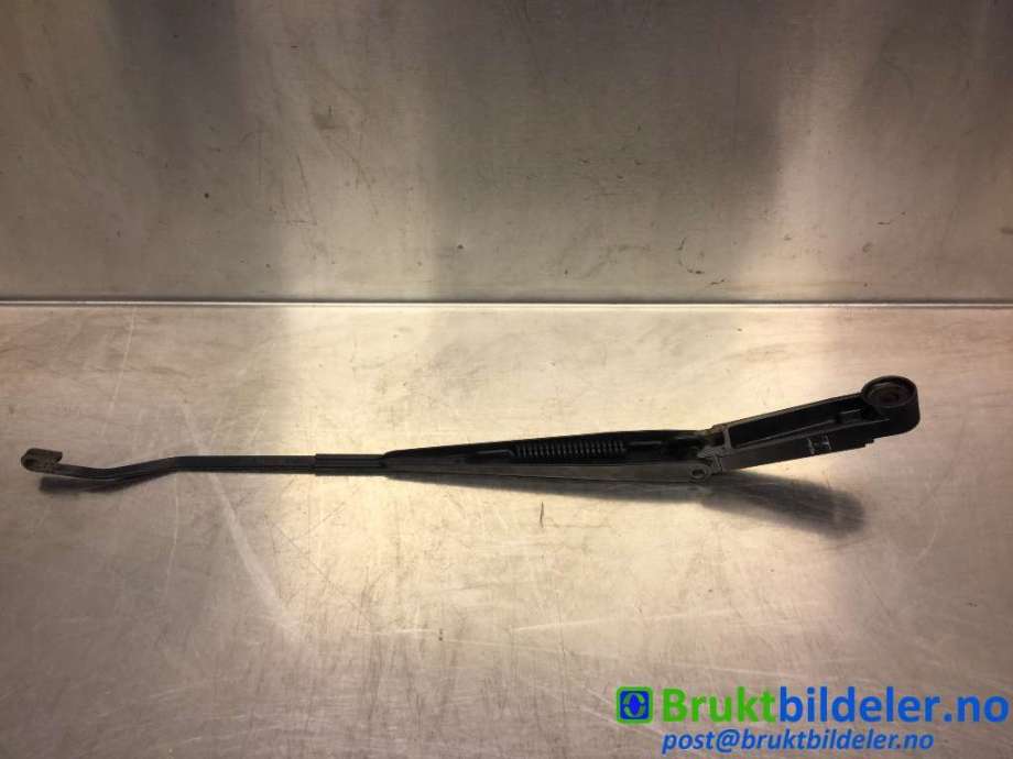 Viskerarmer frontrute til Nissan Navara 2005-2010 (Fase 1) (D40) (D40) (NISSAN|39569LHD AS|)