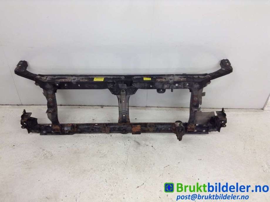 Frontplate til Nissan Navara, 2005-2010 (Fase 1) (D40) (D40) (NISSAN|)