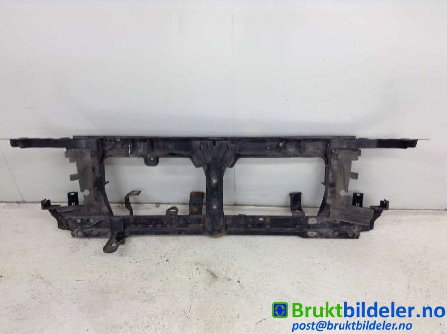 Frontplate til Nissan Navara 2005-2010 (Fase 1) (D40) (D40) (NISSAN|)