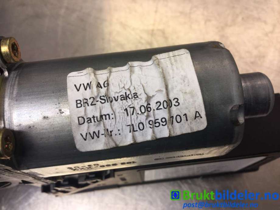 Ruteheis venstre foran til Porsche Cayenne 2002-2006 (Fase 1) (9PA) (9PA) (PORSCHE|7L0 959 701 A|0 130 821 764|)