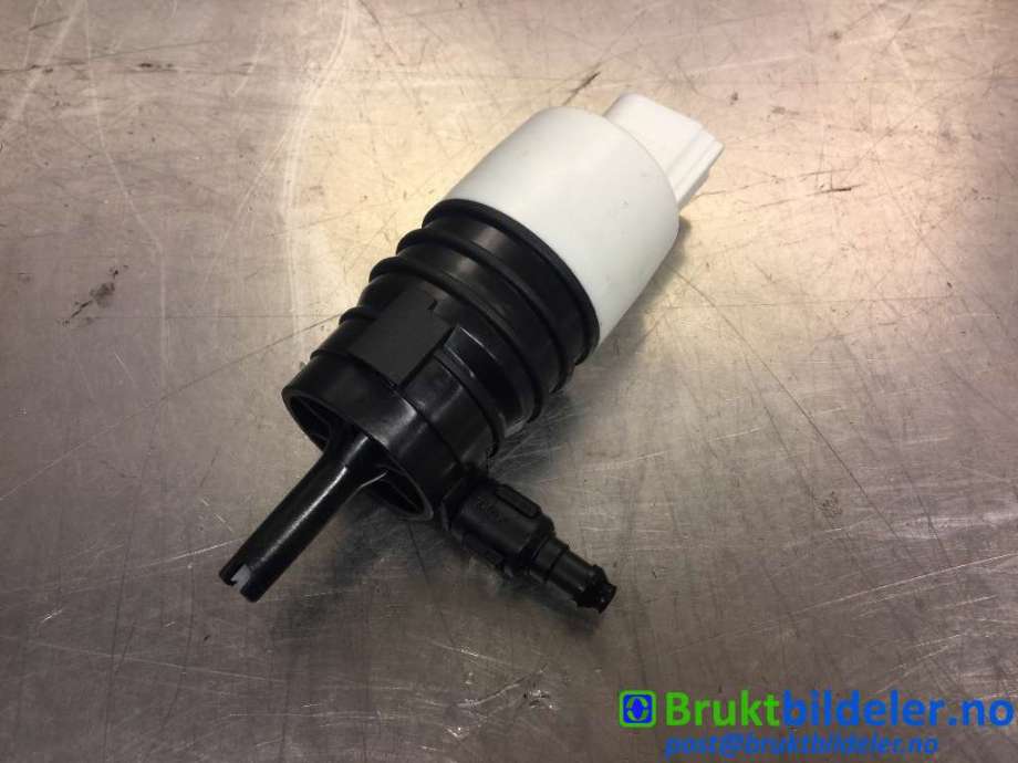 Spylerpumpe til BMW X5 2018-->> (G05) (G05) (BMW|8736998||6712 8736998 03)