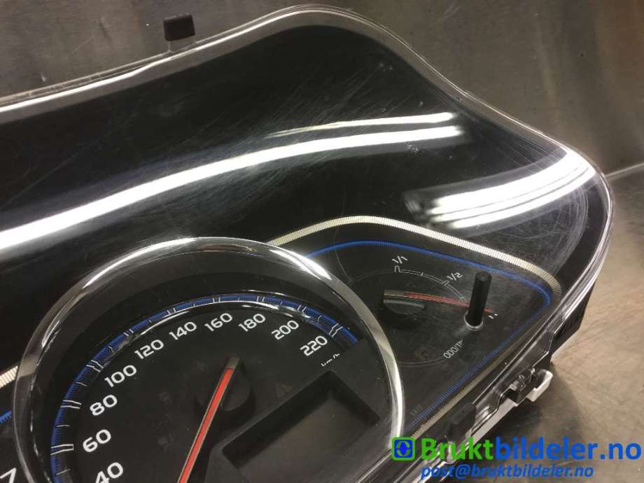 Instrumentpanel til Toyota RAV4 2013-2015 (Type IV, Fase 1)  (TOYOTA|83800-42L31|157570-0160|)