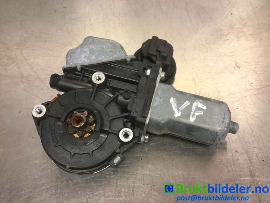 Ruteheis venstre foran til Toyota RAV4, 2013-2015 (Type IV, Fase 1)  (TOYOTA|85720-42110)