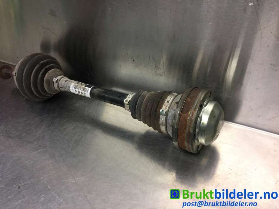 Drivaksel venstre foran til VW Touran 2010-2015 (Type I, Fase 3) (VOLKSWAGEN|1K0 407 271 JK|)