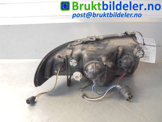 Frontlykt venstre halogen til Audi A4 1995-1999 (Type I, Fase 1) (B5) (B5) (AUDI|)