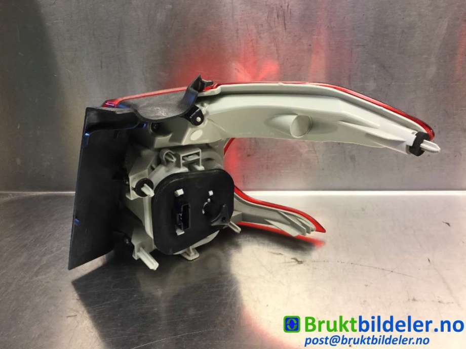 Baklykt venstre til Peugeot 2008 2013-2019 (Type I)  (PEUGEOT|9678074280|)