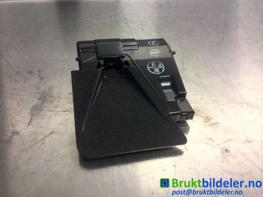 Sensor radar til Toyota RAV4, 2013-2015 (Type IV, Fase 1)  (TOYOTA|86468-42011)