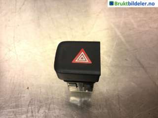 Bryter nødblink til Peugeot Partner, 2019->> (Type III)  (PEUGEOT|9817043077)