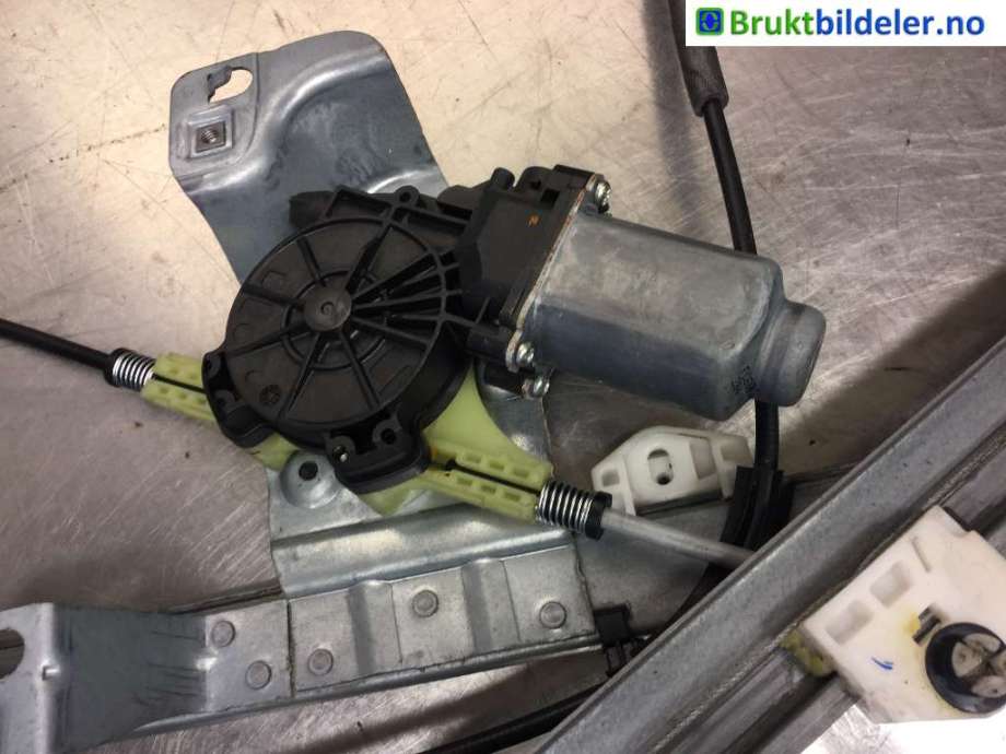 Ruteheis høyre foran til Renault Kangoo 2008-2021 (Type II) (RENAULT||402086 A)
