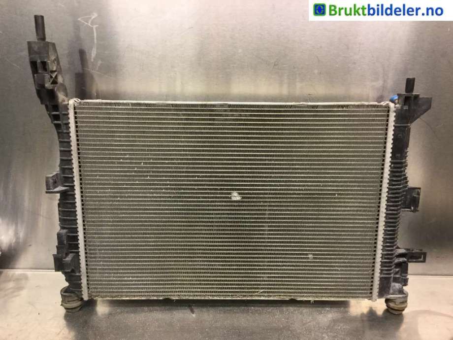 Radiator (manuell gir) til Ford Transit Connect 2013-2018 Type II, Fase 1 (FORD|DV61-8C342-LC|)