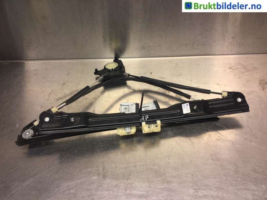 Ruteheis til VW Caddy 2015-2020 (Type III, Fase 3) (VOLKSWAGEN|2K5 837 462|)