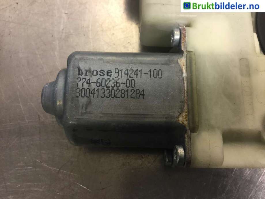 Ruteheis høyre foran til Peugeot 5008 2010-2017 (Type I)  (PEUGEOT||774-60236-00|914241-100)