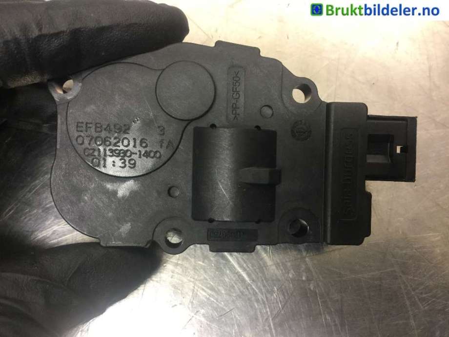 Diverse deler til BMW X1 2015-2022 (F48) (F48) (BMW|412650750|EFB492|CZ113930-1400)