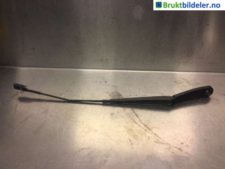 Viskerarmer frontrute til BMW X1 2015-2022 (F48) (F48) (BMW|7360515|)