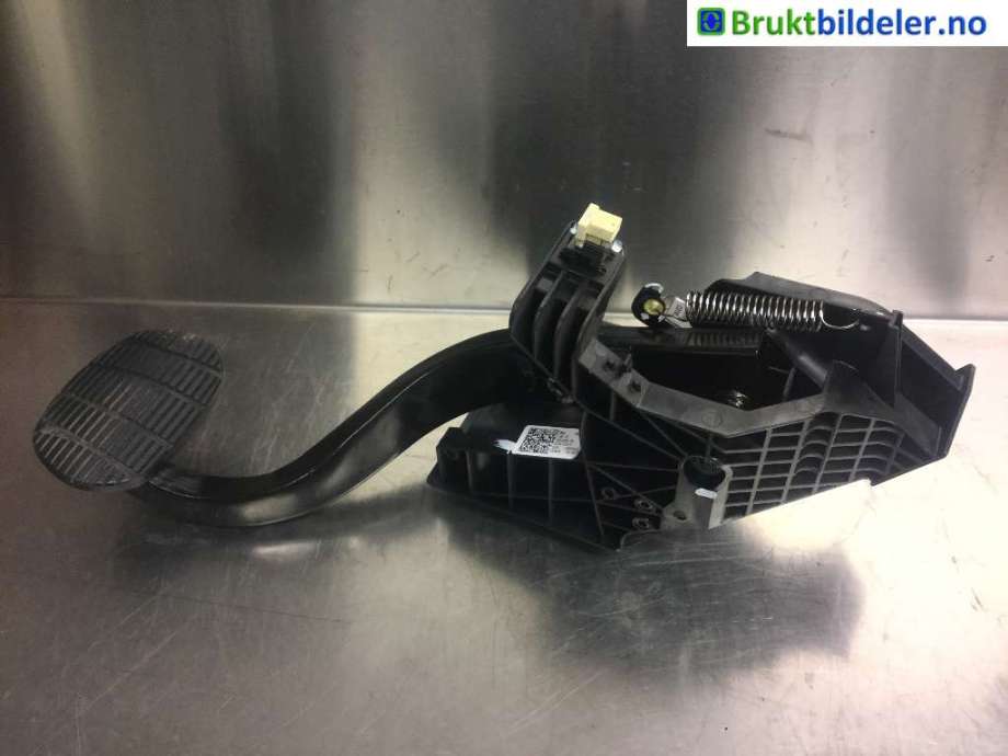 Pedal gass/brems/clutch til BMW X1 2015-2022 (F48) (F48) (BMW|6856596|)