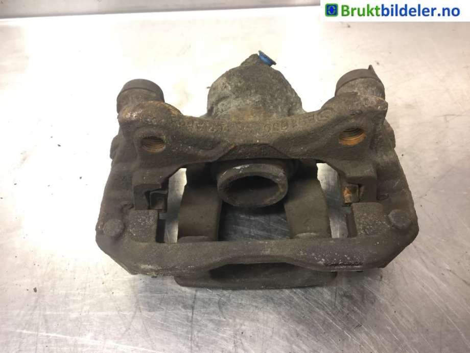 Bremsecaliper venstre bak til Mercedes Vito 2014-->> (W447) (W447) (MERCEDES|A 447 420 06 83|)