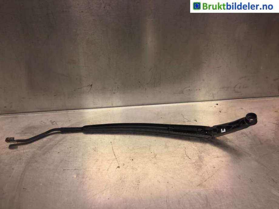 Viskerarmer frontrute til Toyota RAV4 2013-2015 (Type IV, Fase 1)  (TOYOTA||8297)