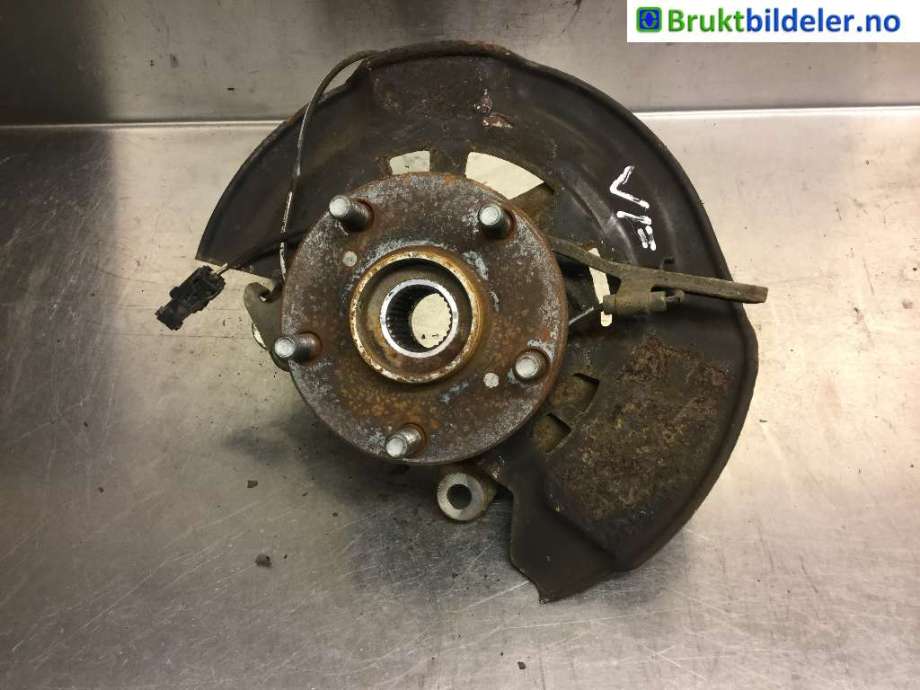 Hjulspindel venstre foran til Toyota RAV4, 2013-2015 (Type IV, Fase 1)  (TOYOTA|)
