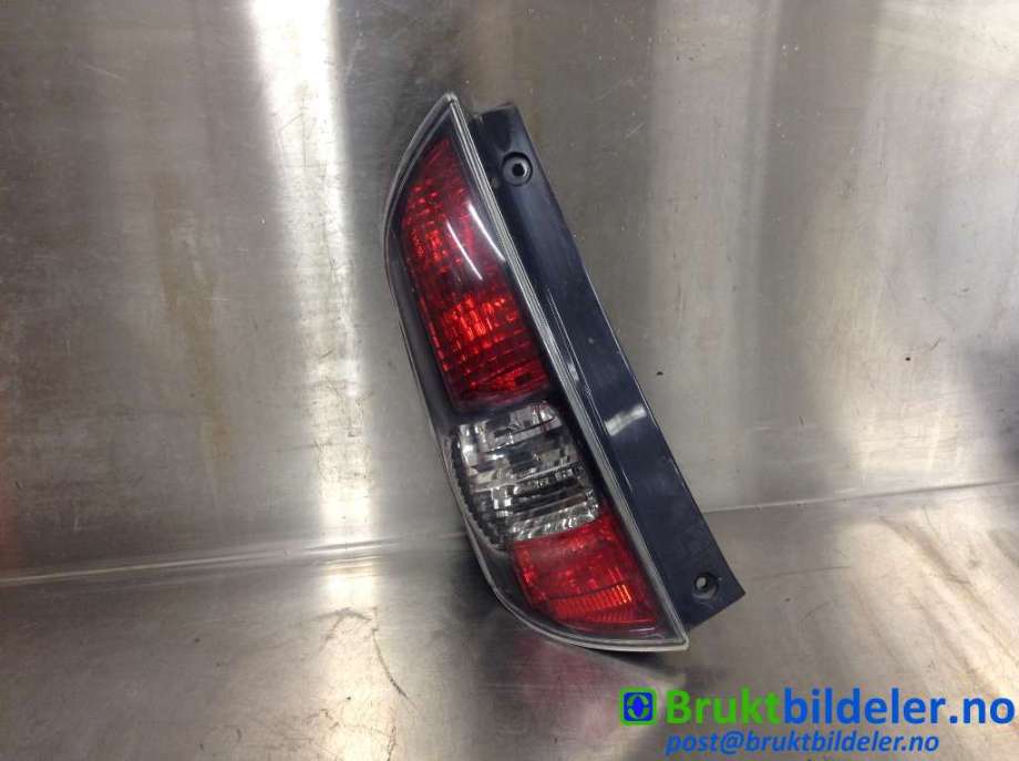 Baklykt venstre til Subaru Justy, 2003-2007 (Type III)  (SUBARU|)
