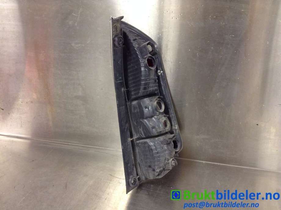 Baklykt venstre til Subaru Justy 2003-2007 (Type III) (SUBARU|)