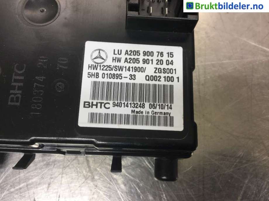 Styreenhet klima/aircondition til Mercedes C-Klasse 2014-2018 (Fase 1) (W205) (W205) (MERCEDES|A 205 900 76 15|5HB 010895-33|)