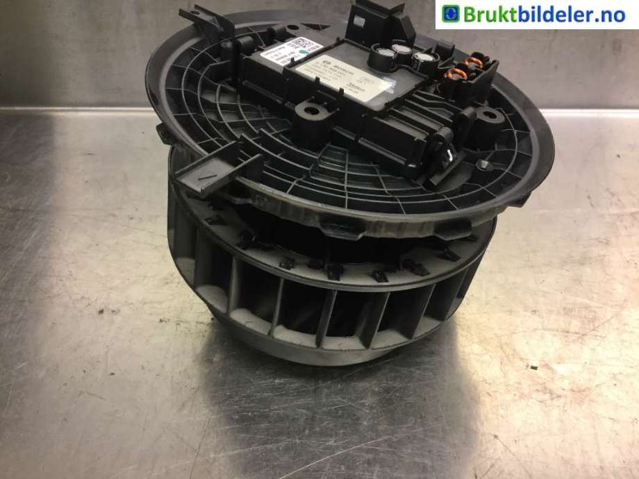 Varmeapparat motor til Mercedes C-Klasse 2014-2018 (Fase 1) (W205) (W205) (MERCEDES||F 011 500 093|0 130 309 001)