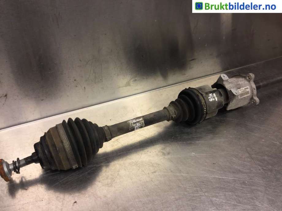 Drivaksel høyre foran til BMW X1 2015-2022 (F48) (F48) (BMW|8611938||31 60 8 611 938)