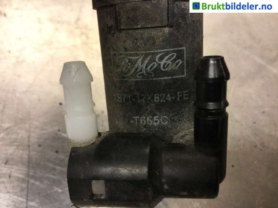 Spylerpumpe foran til Ford S-Max 2010-2015 (Type I, Fase 2)  (FORD|1S71-17K624-FE|)