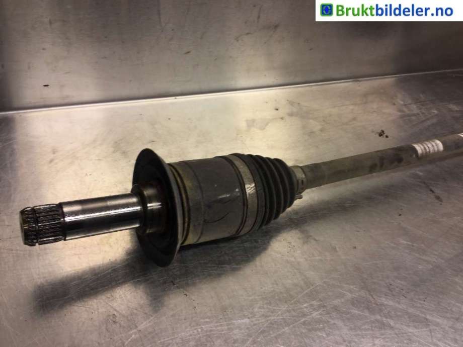 Drivaksel venstre bak til BMW X1 2015-2022 (F48) (F48) (BMW|7 646 867|)