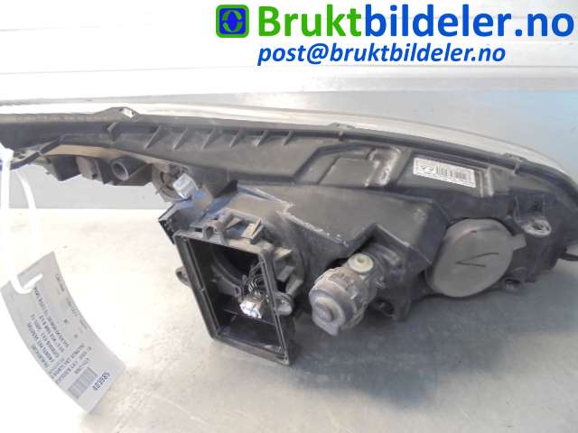 Frontlykt venstre xenon til Citroën C4 2004-2011 (Type I)  (CITROEN|9646894380|)
