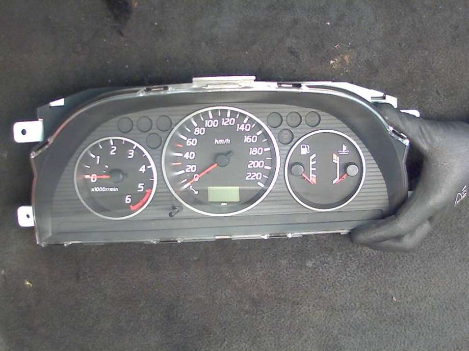 Instrumentpanel til Nissan X-Trail 2002-2007 (T30) (T30) (NISSAN||22080014)