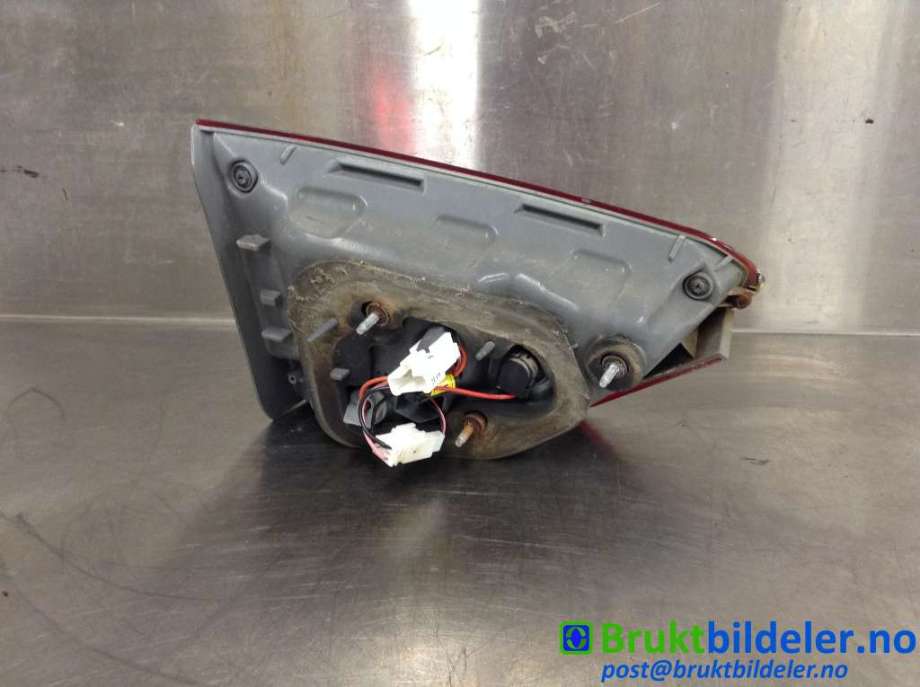 Baklykt høyre indre til Hyundai i40 2012-2017  (HYUNDAI|92404 3Z000|)