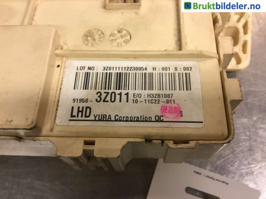 Sikringsboks til Hyundai i40 2012-2017  (HYUNDAI|91950-3Z011|)