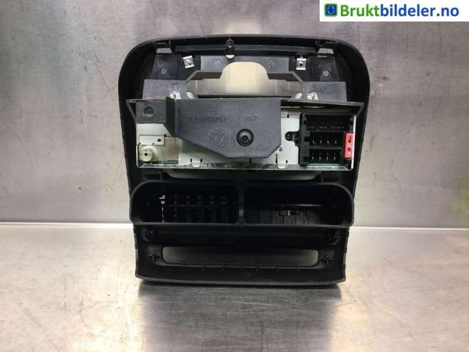 Bilstereo til Fiat Doblo 2010-->> (Type II)  (FIAT|)