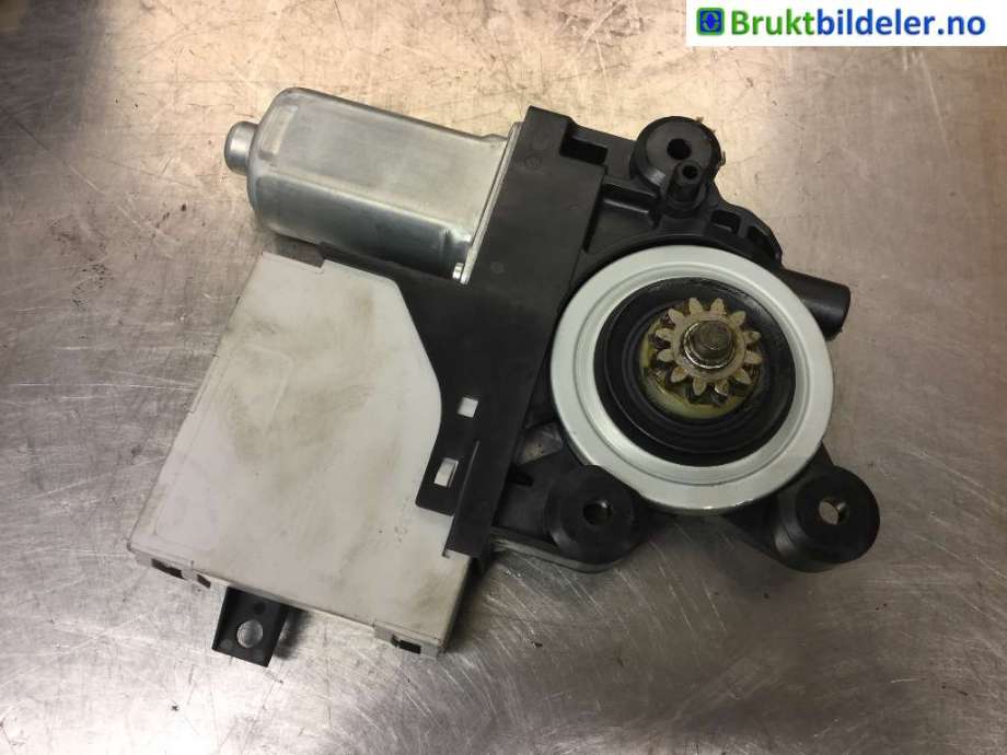 Ruteheis høyre foran til Ford Kuga 2008-2012 (Type I) (FORD||979038-101)