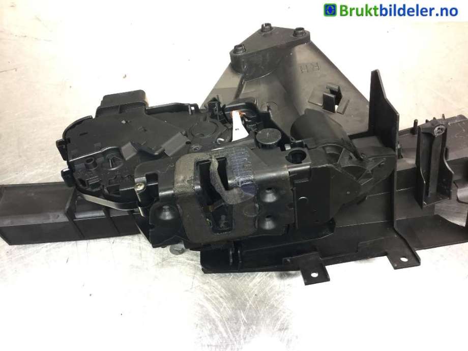 Låsekasse høyre foran til Ford Kuga 2008-2012 (Type I) (FORD|8V4A-S21812-FA|)