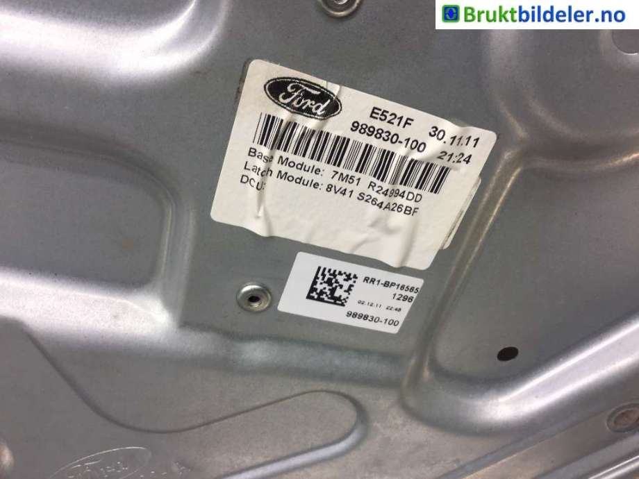 Ruteheis til Ford Kuga 2008-2012 (Type I)  (FORD|989830-100|)