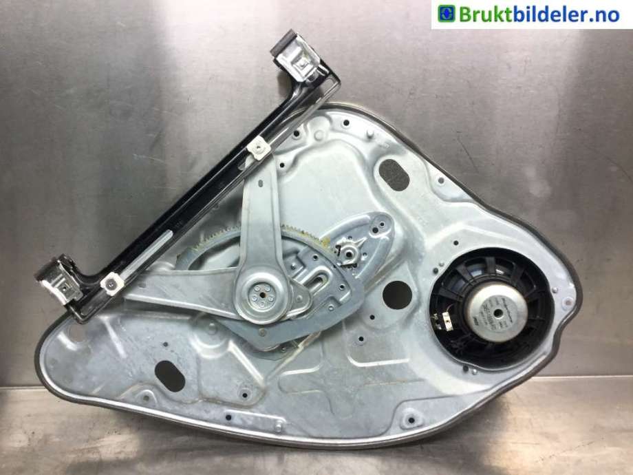 Ruteheis til Ford Kuga 2008-2012 (Type I)  (FORD|989830-100|)