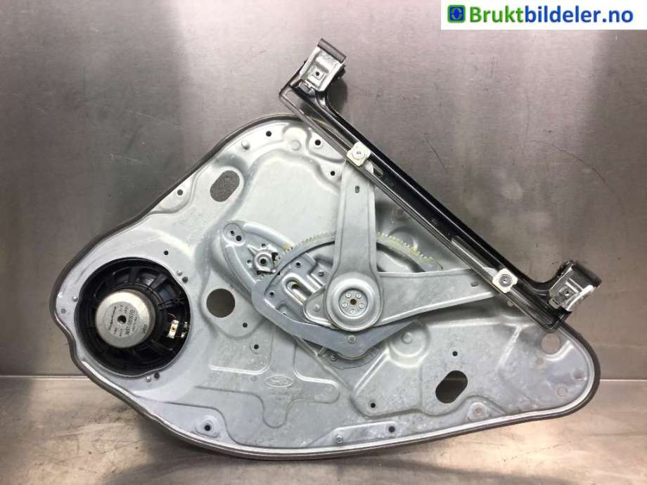 Ruteheis til Ford Kuga 2008-2012 (Type I)  (FORD|989839-100|)